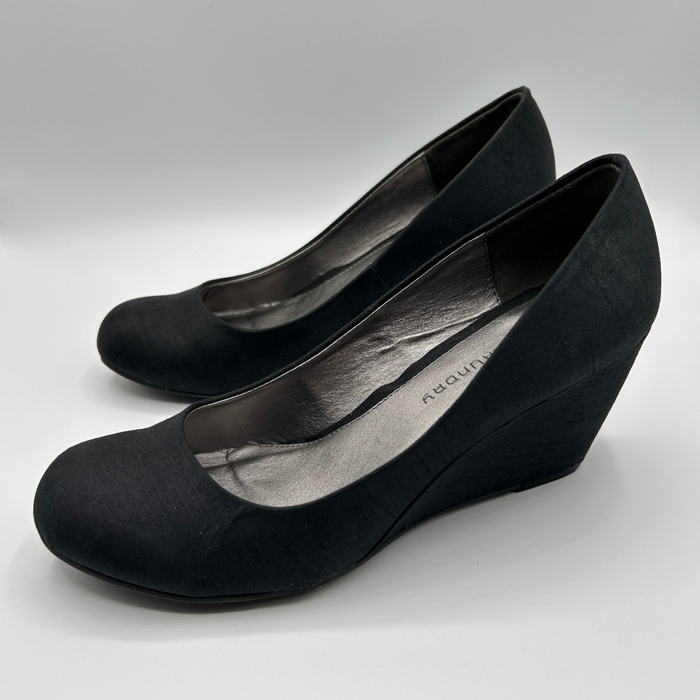 CL by Laundry Silk Black Slip On Wedge Heels Women 7 Wide Party Formal Occasion